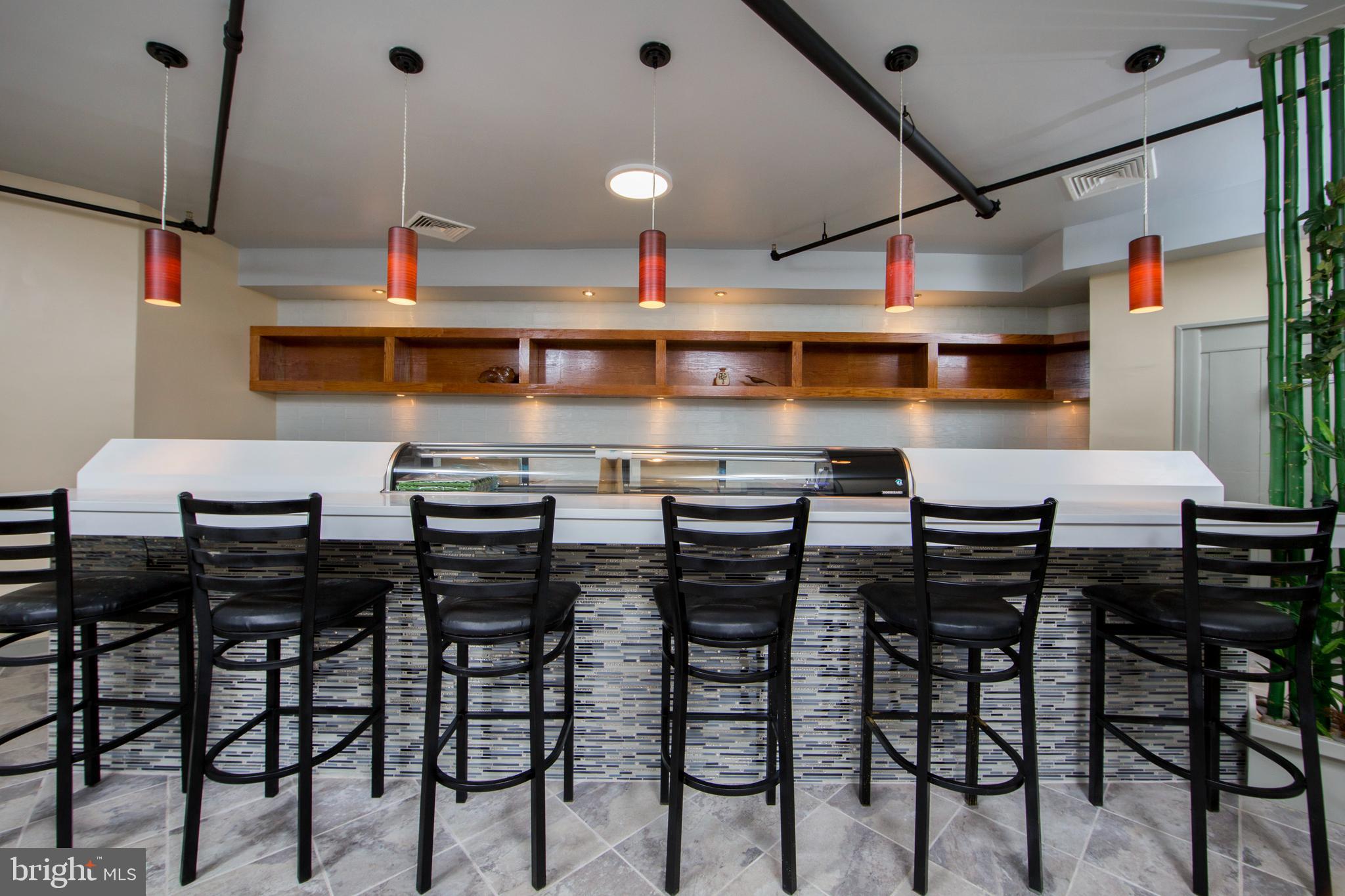 ROSLYN - Commercial Sale