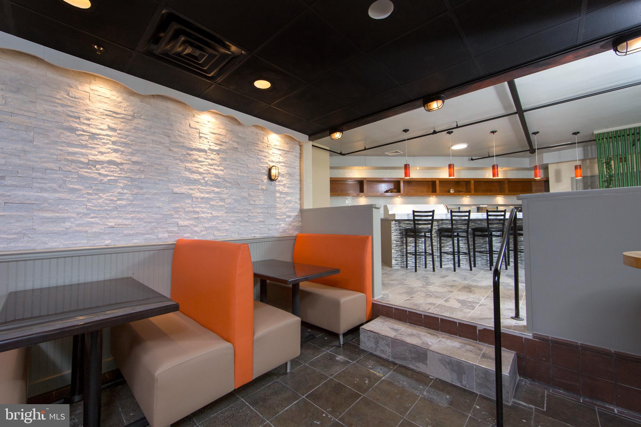 ROSLYN - Commercial Sale