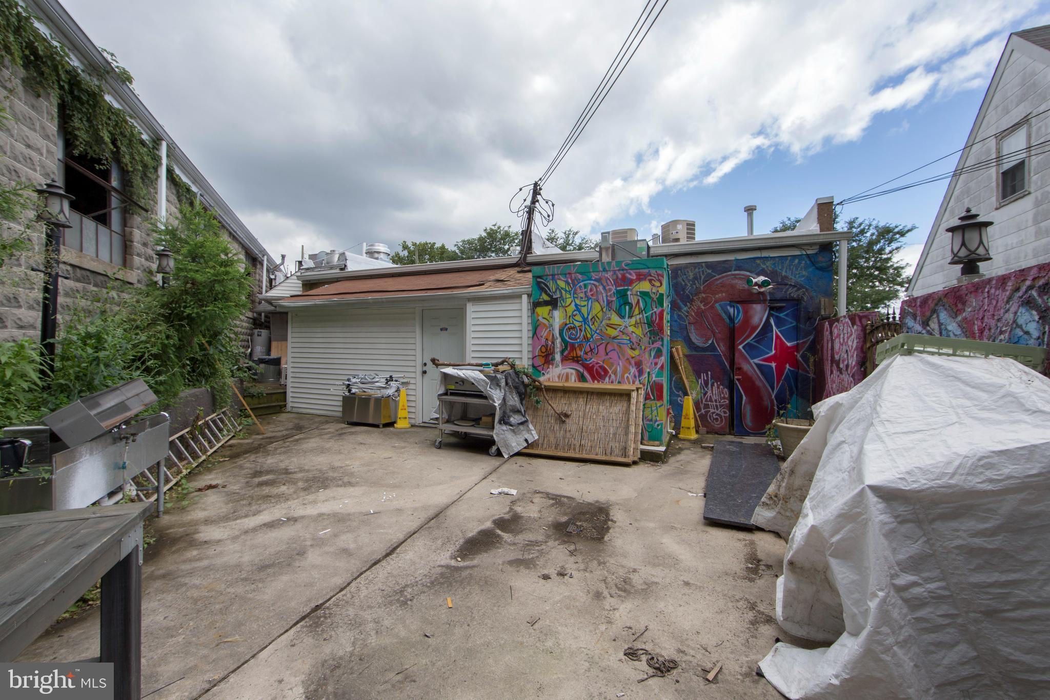 ROSLYN - Commercial Sale