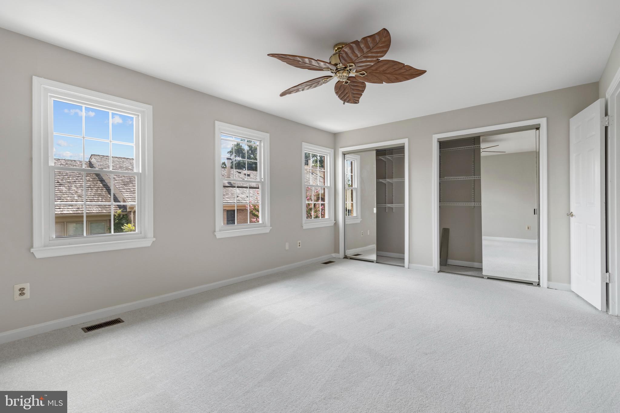 MANOR VILLAGE - Residential