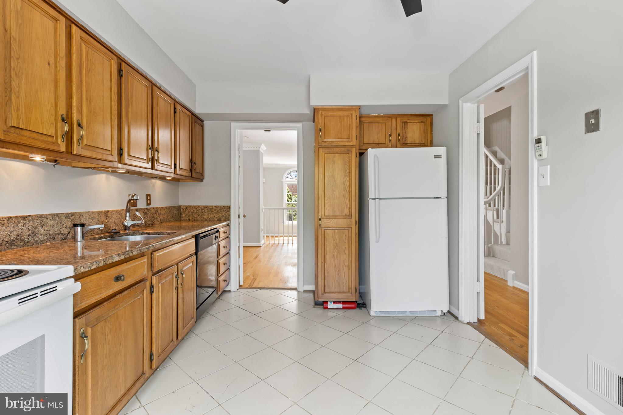 MANOR VILLAGE - Residential