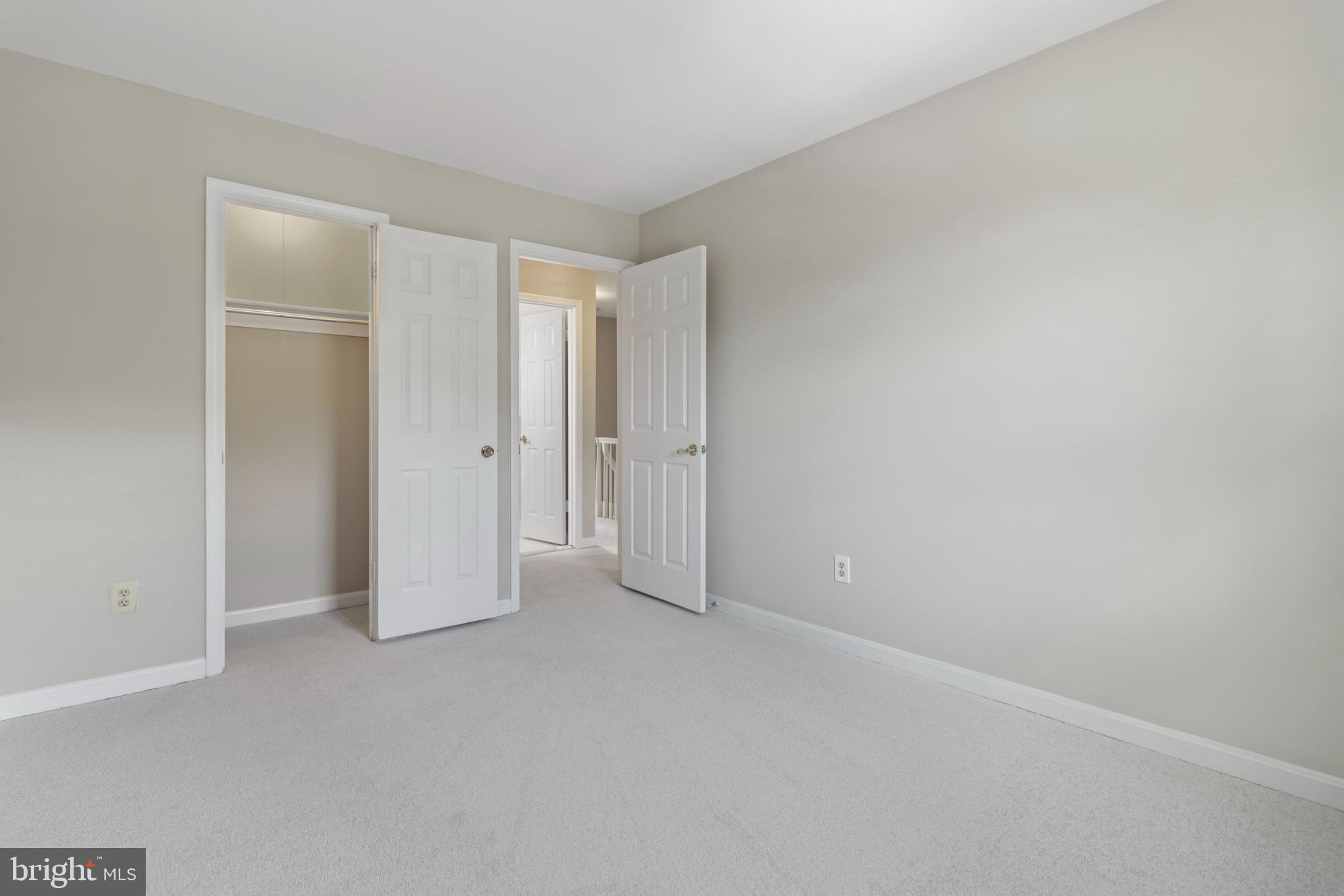 MANOR VILLAGE - Residential