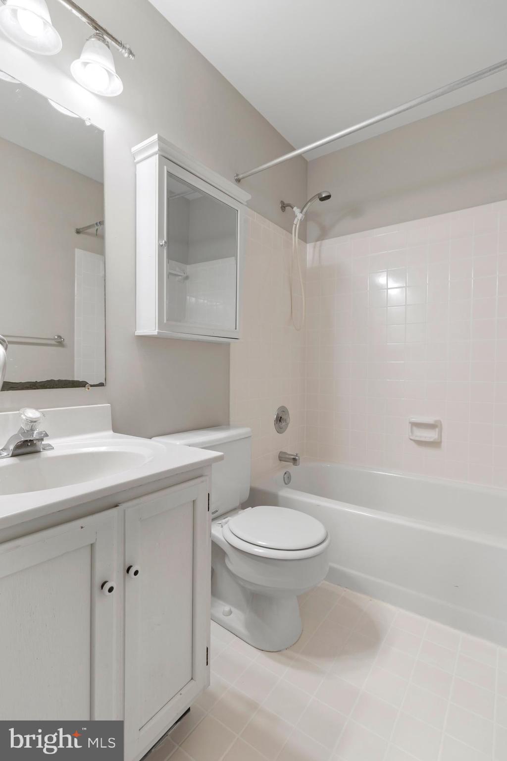 MANOR VILLAGE - Residential