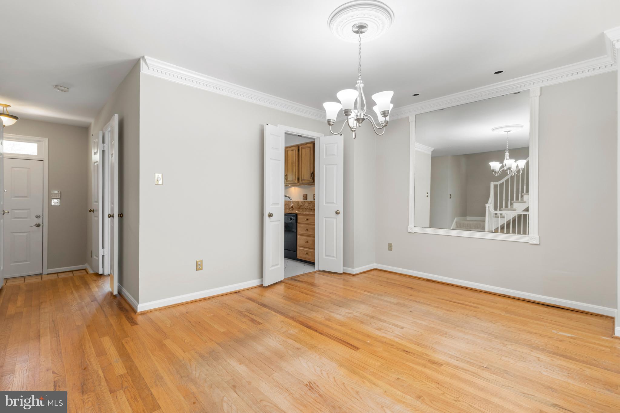 MANOR VILLAGE - Residential