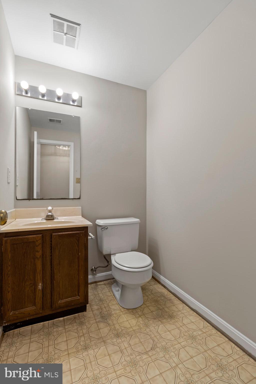 MANOR VILLAGE - Residential