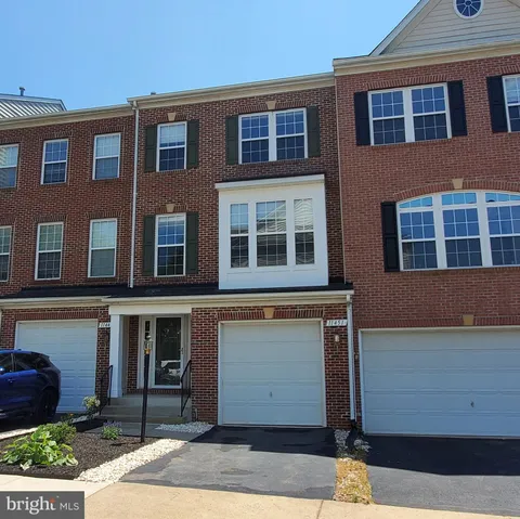 11451 Fogarty Court, Fairfax, VA MLS: VAFX2311278