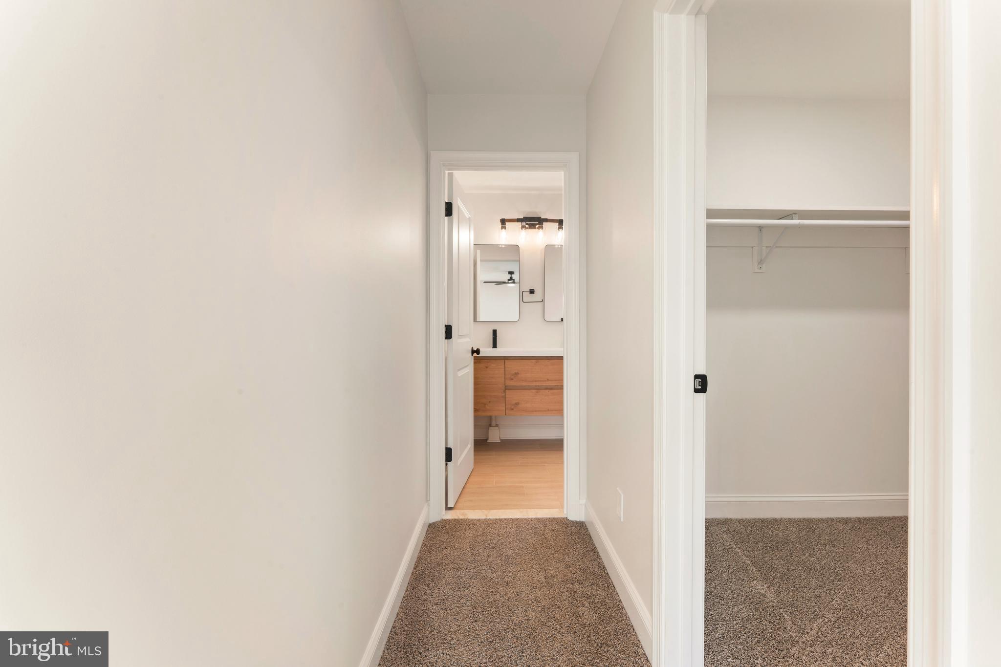 INDIAN CREEK - Residential