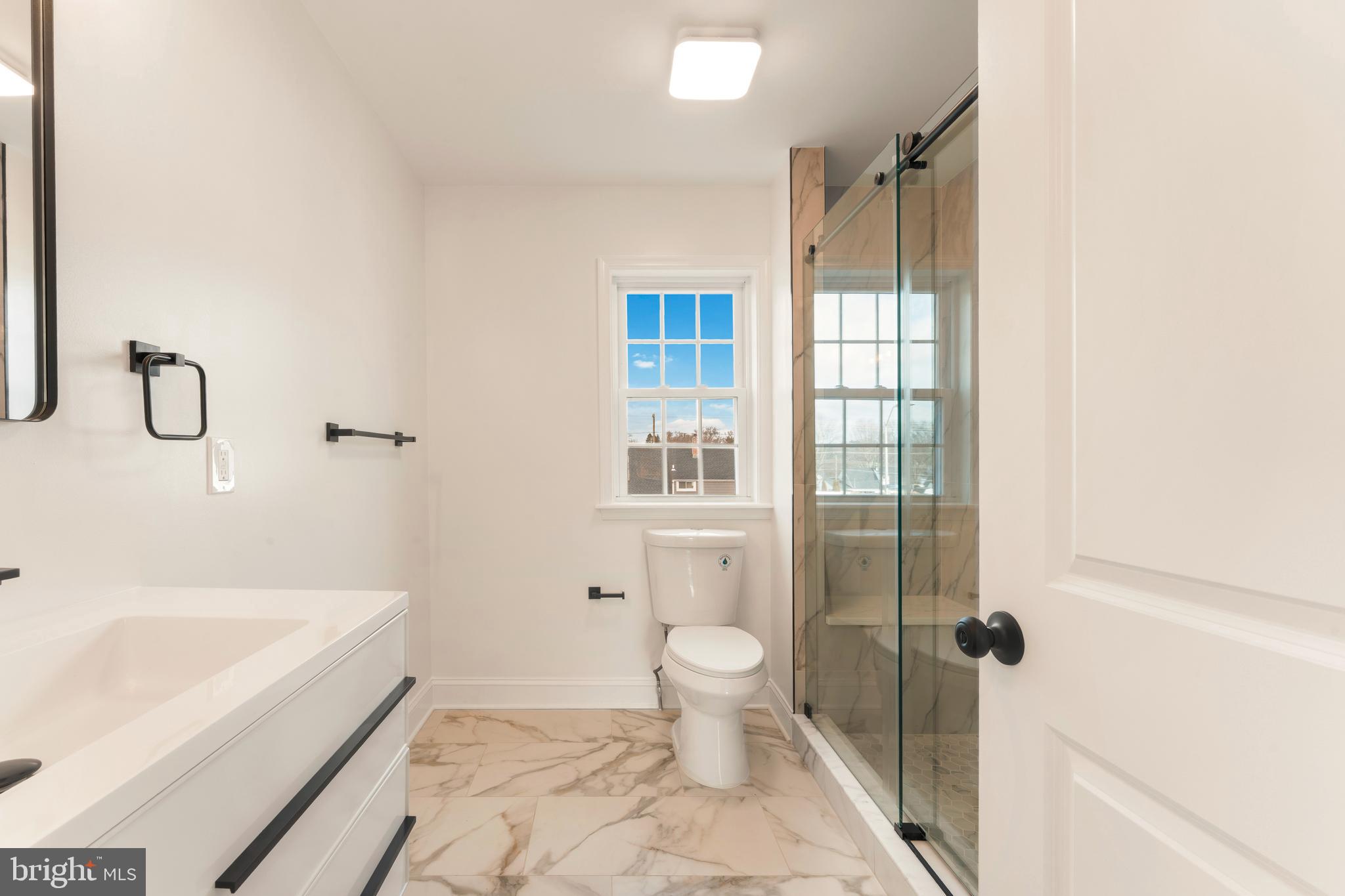 INDIAN CREEK - Residential