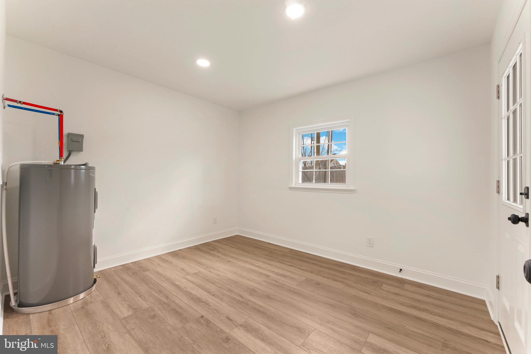 INDIAN CREEK - Residential