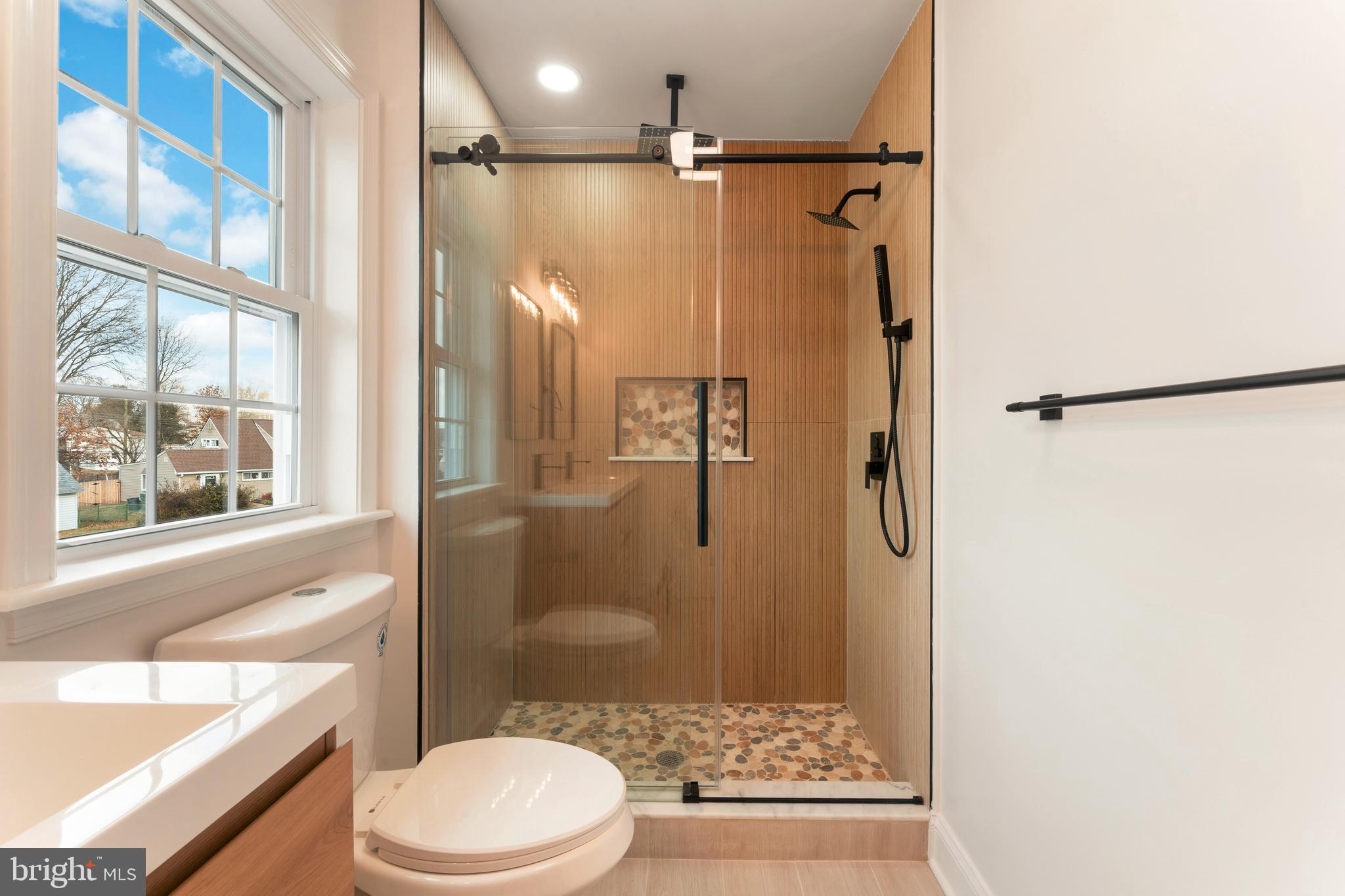 INDIAN CREEK - Residential