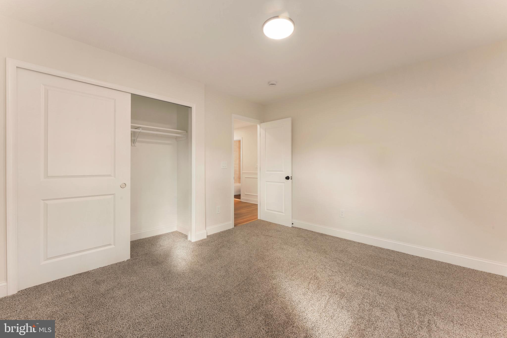 INDIAN CREEK - Residential