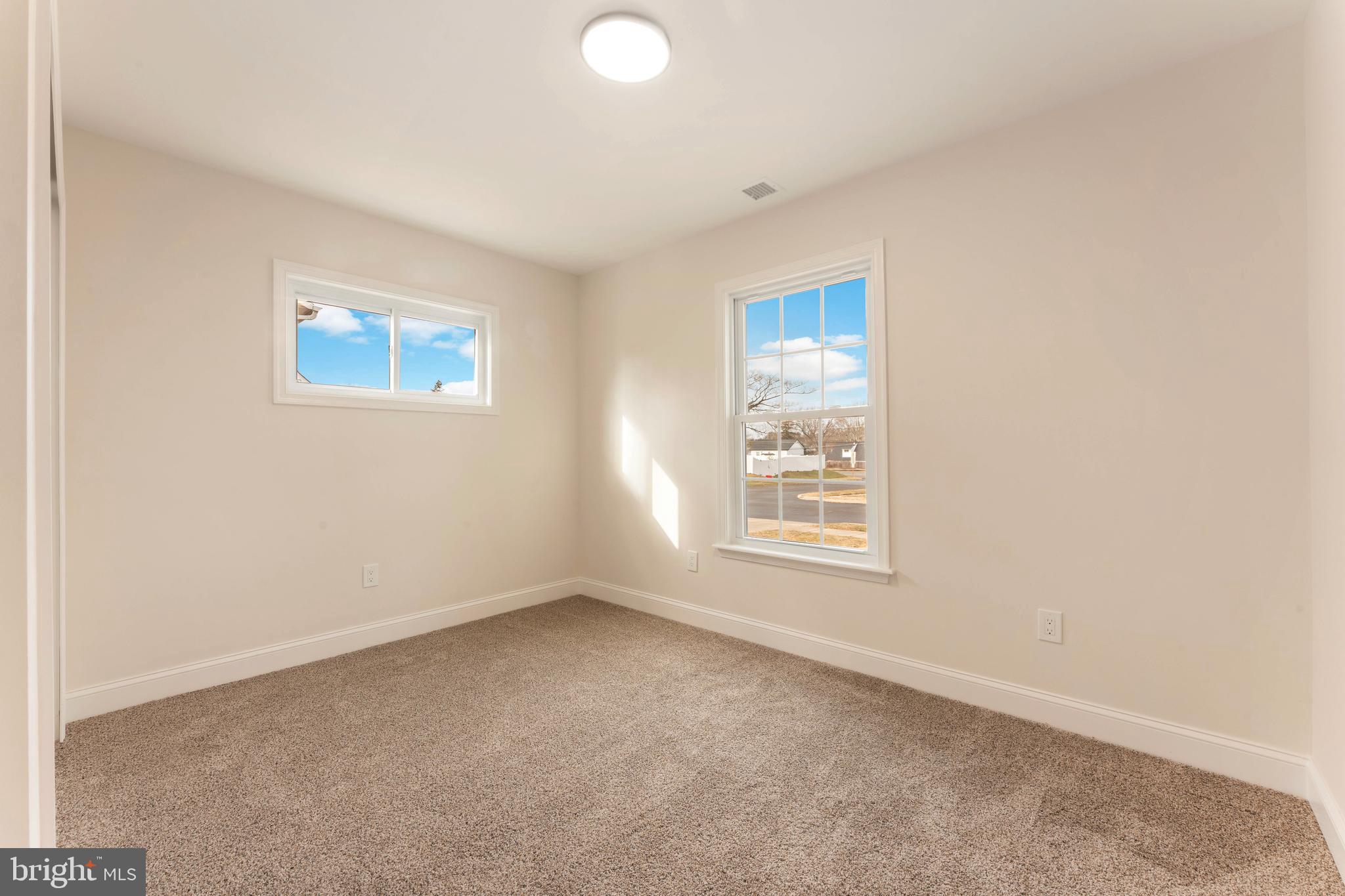 INDIAN CREEK - Residential