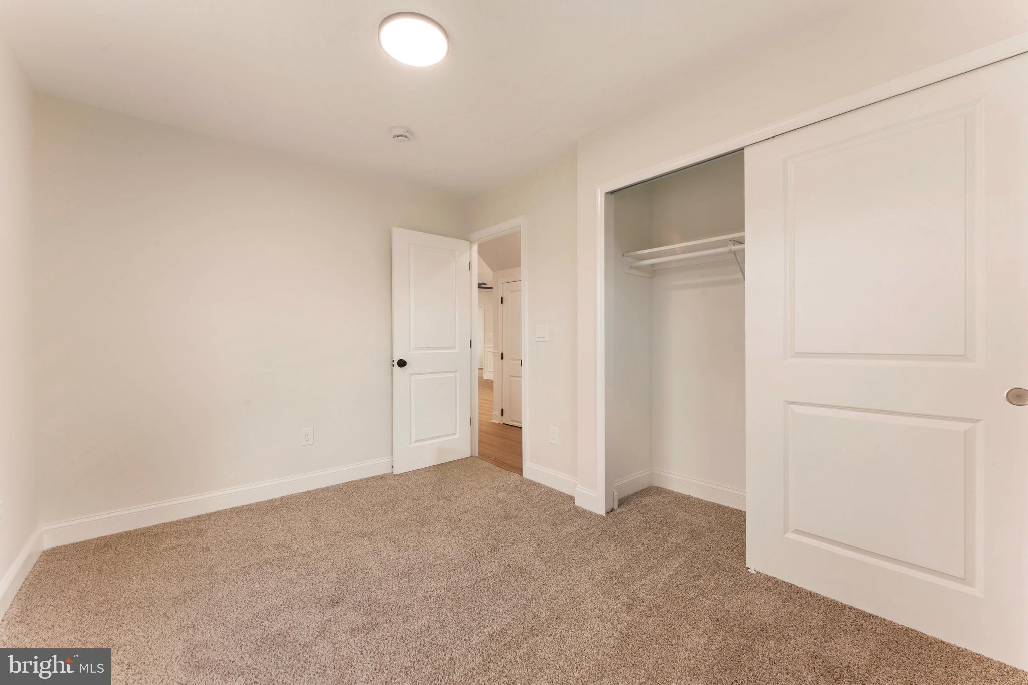 INDIAN CREEK - Residential