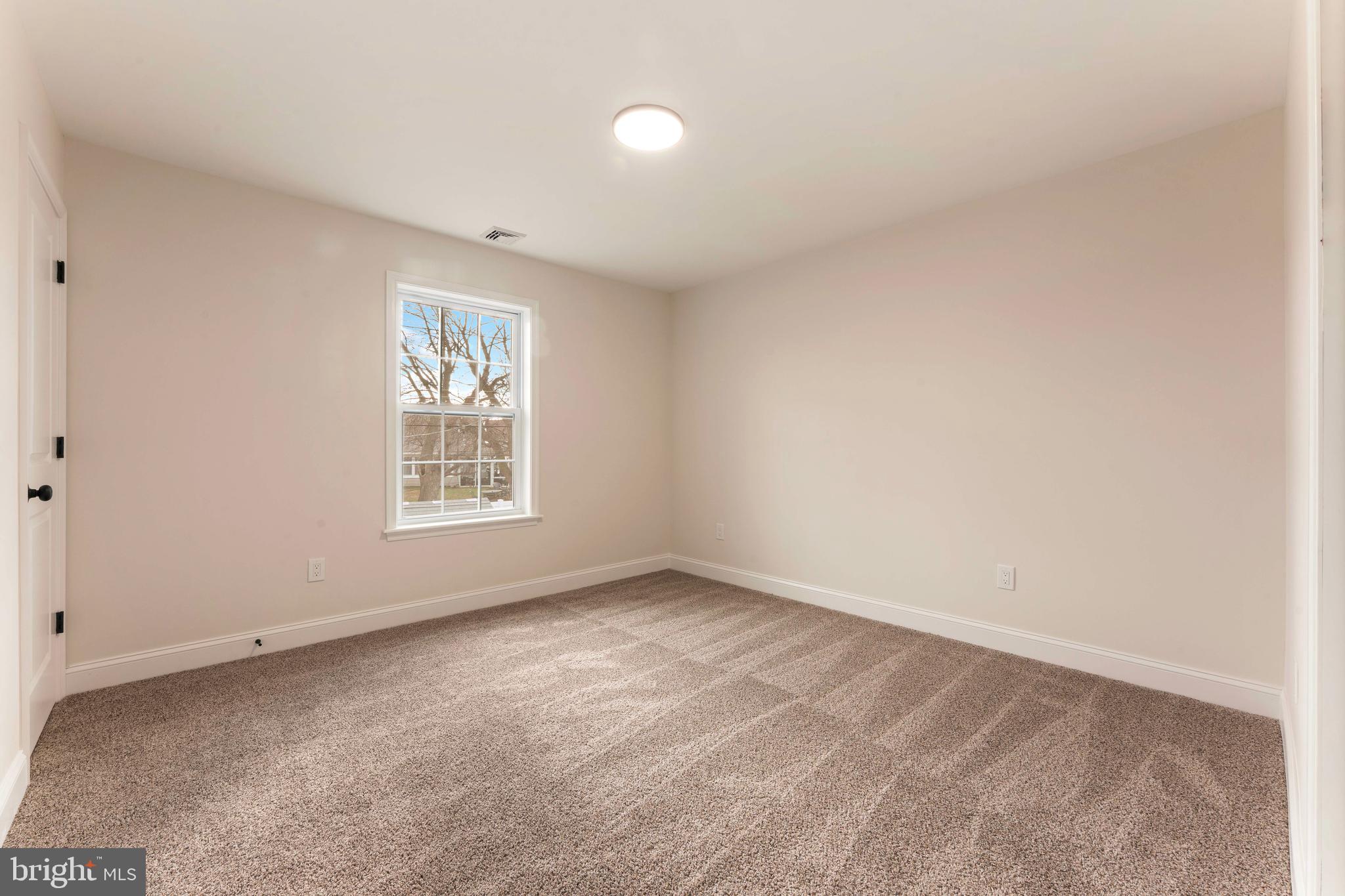 INDIAN CREEK - Residential