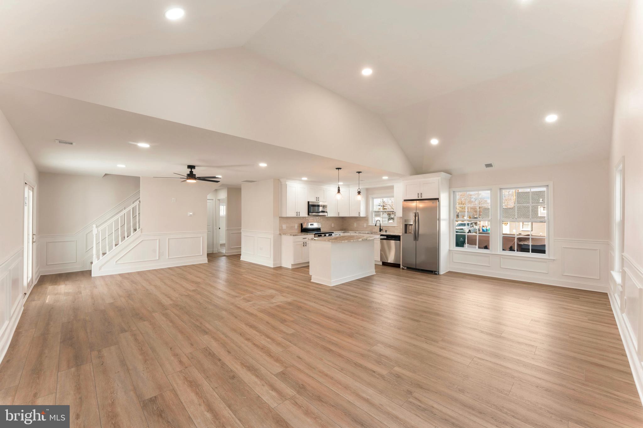 INDIAN CREEK - Residential