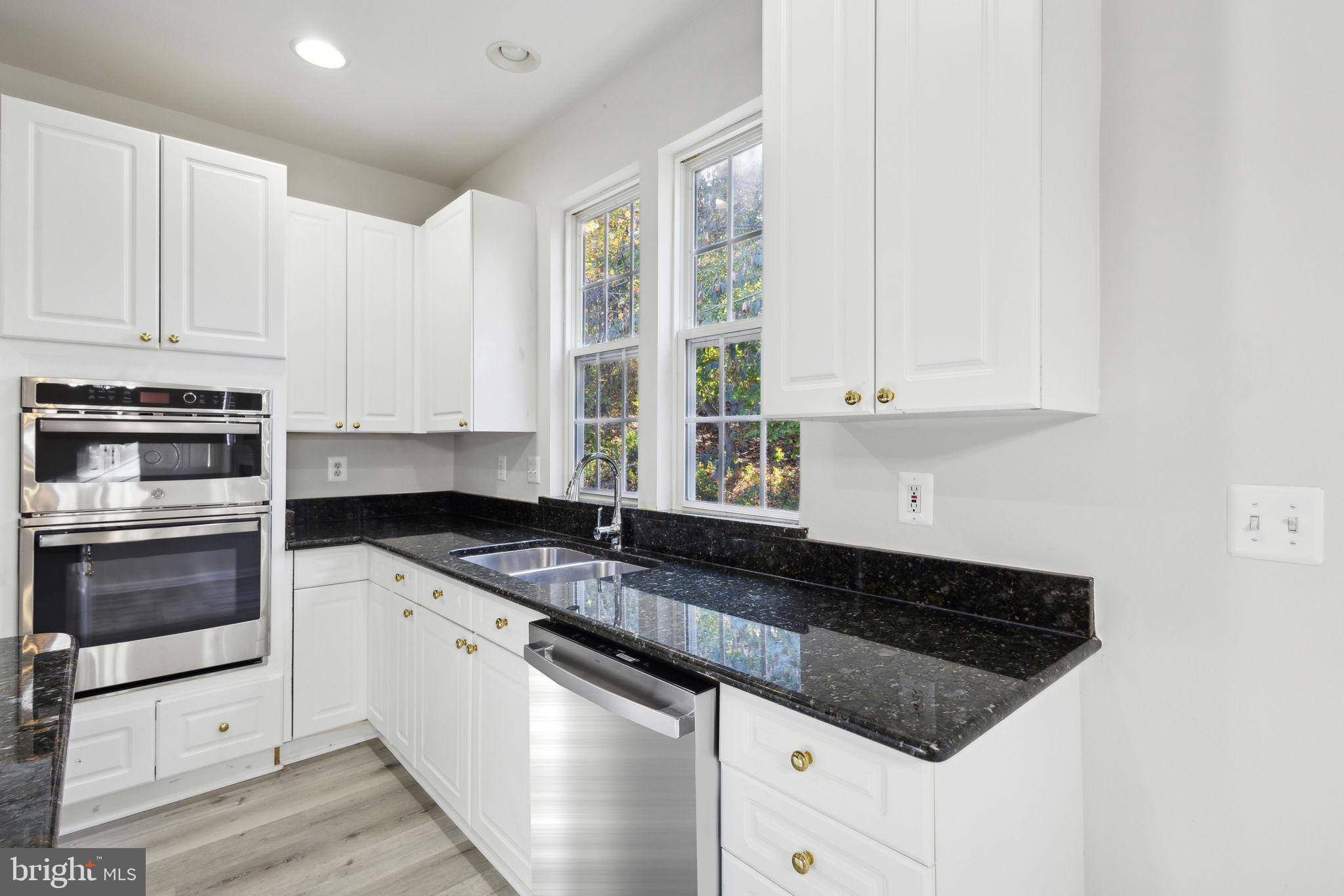 CARDINAL GLEN - Residential