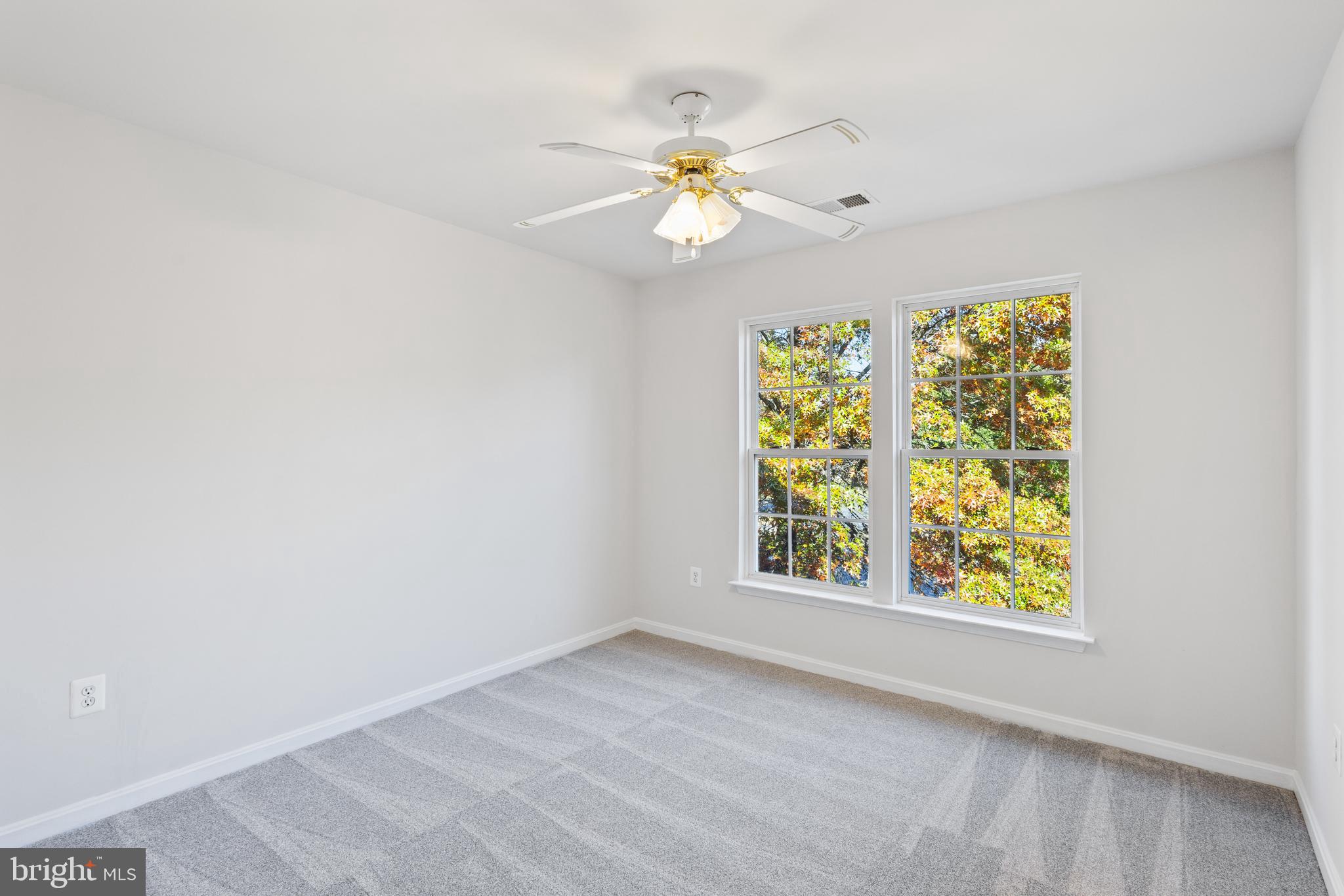 CARDINAL GLEN - Residential