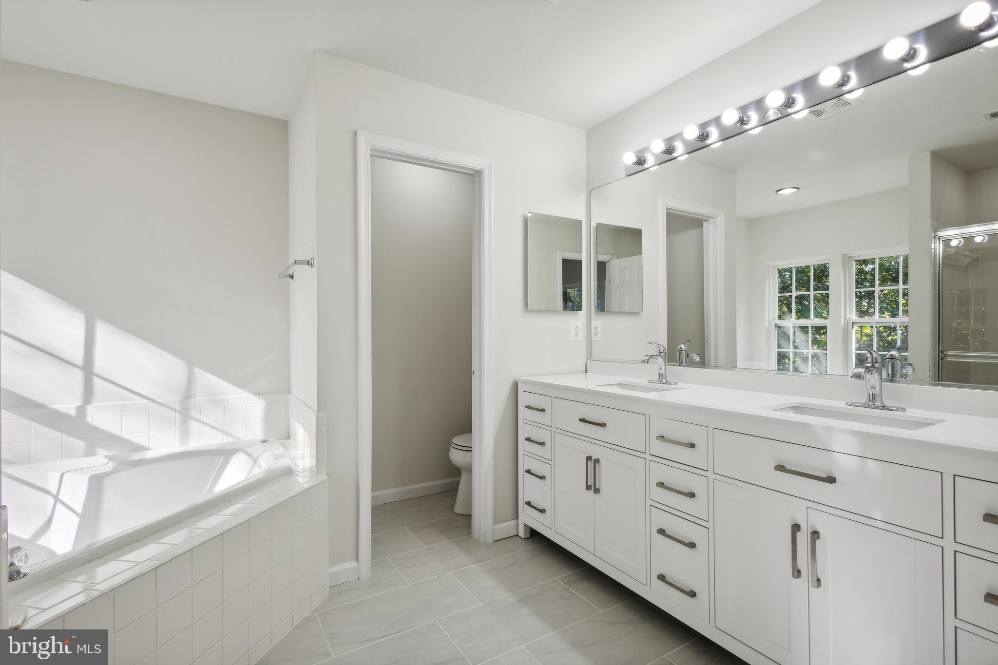 CARDINAL GLEN - Residential