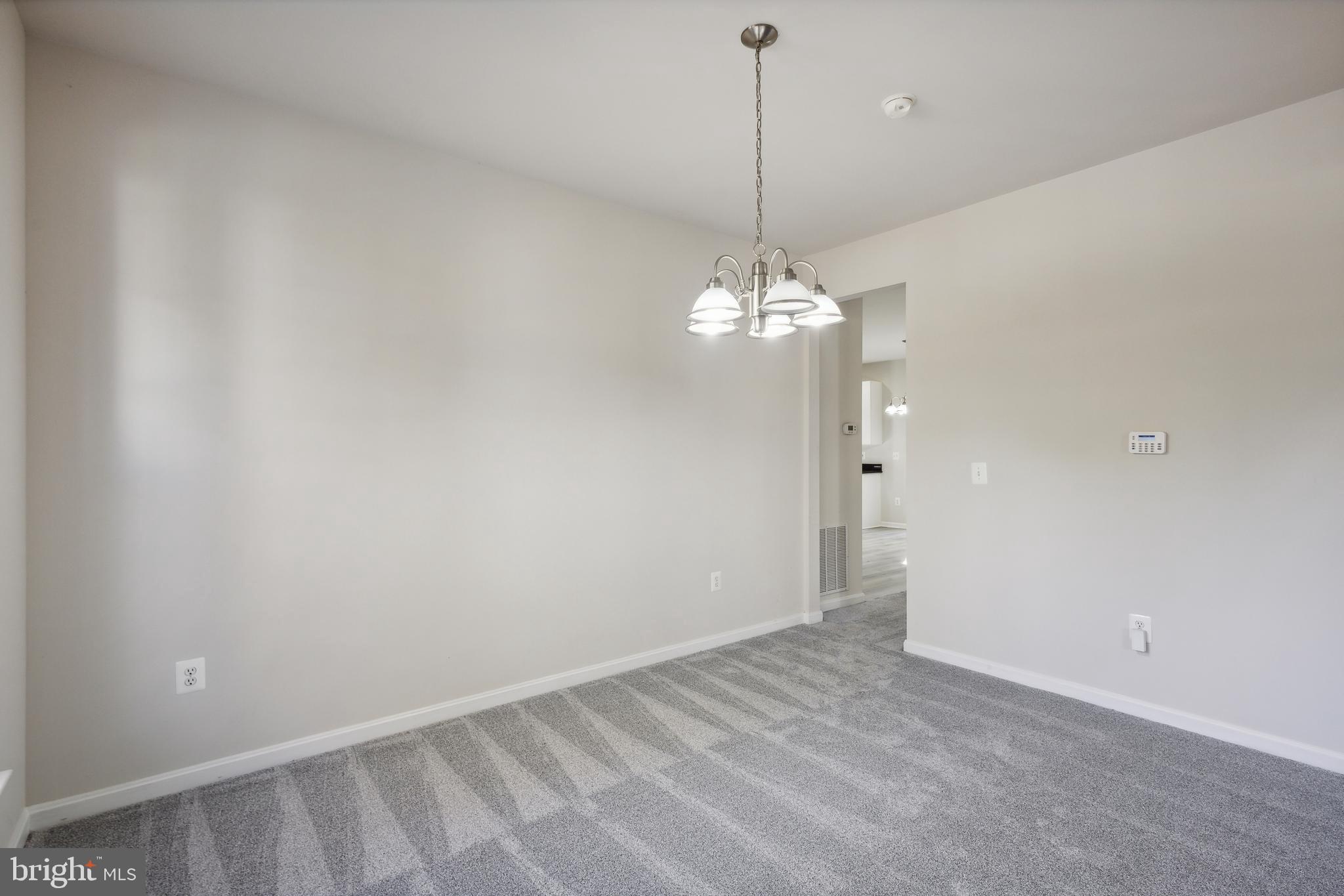 CARDINAL GLEN - Residential