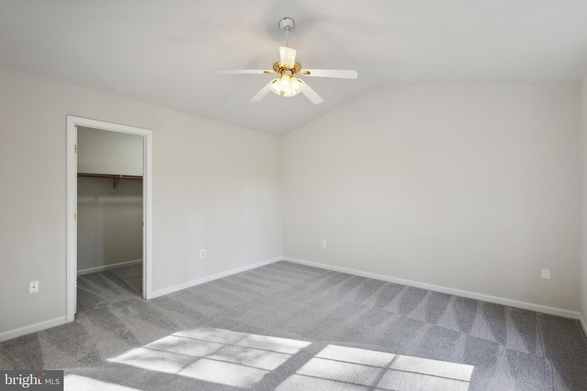 CARDINAL GLEN - Residential