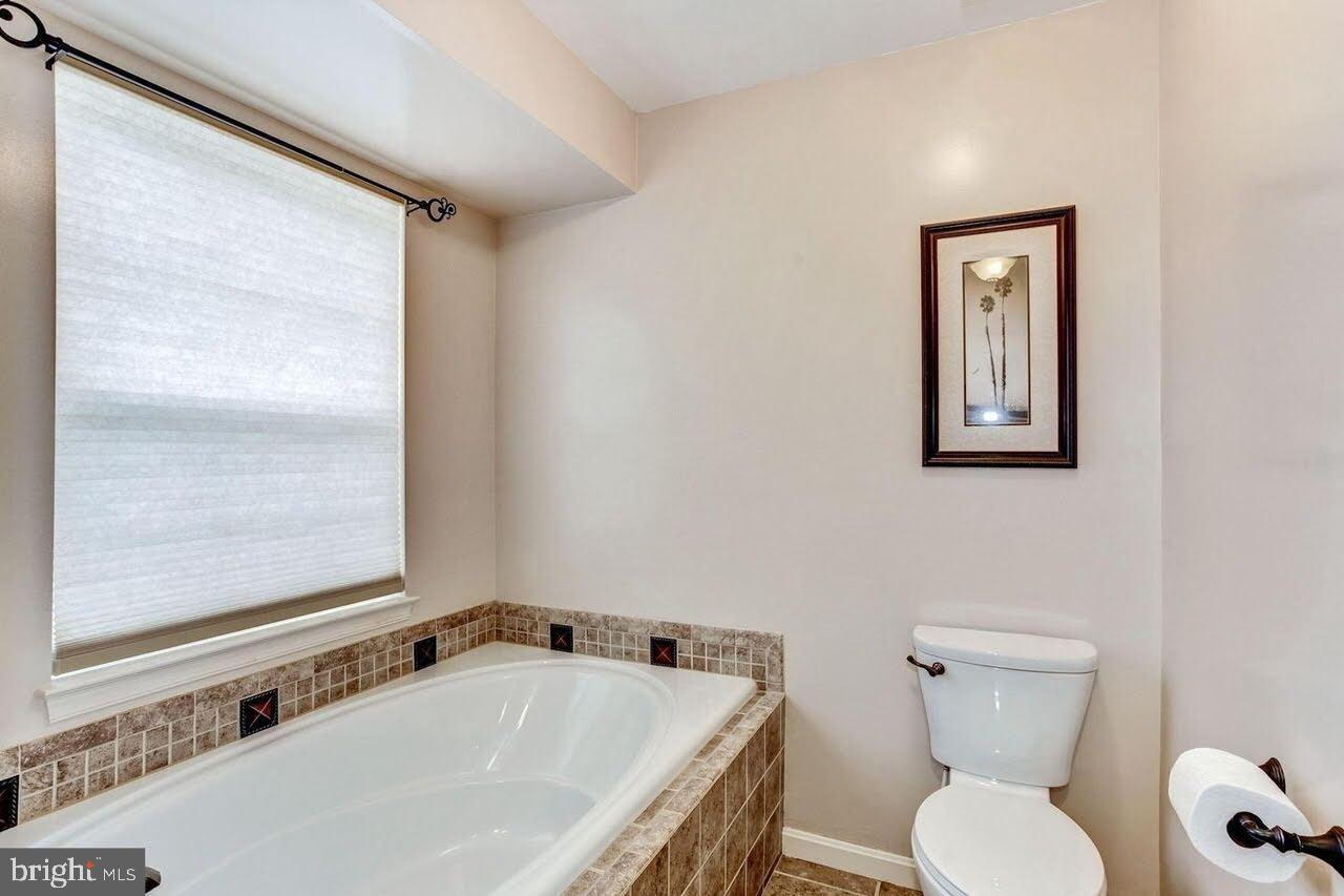 STRATFORD PLACE - Residential