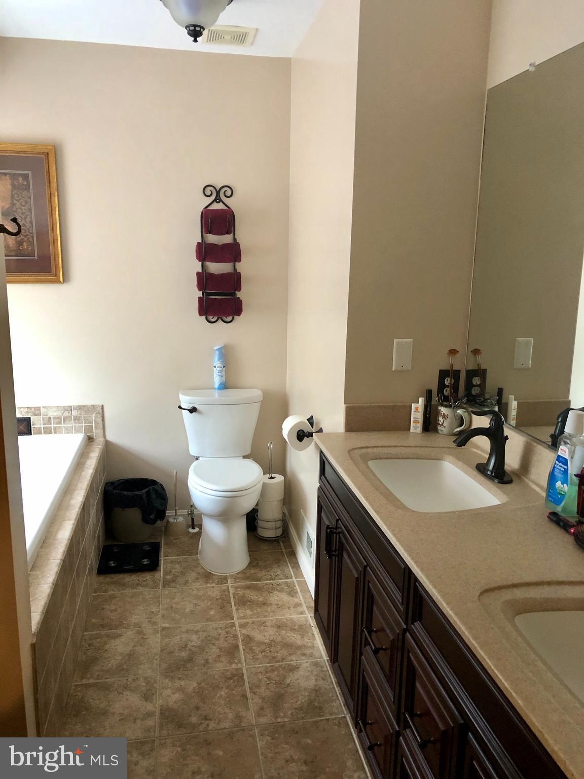 STRATFORD PLACE - Residential