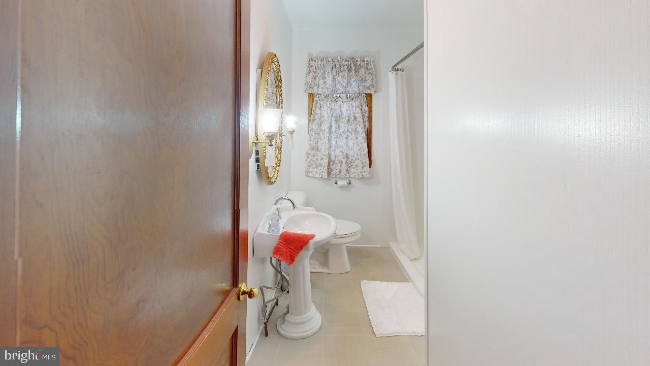 SHORT GAP AREA - Residential