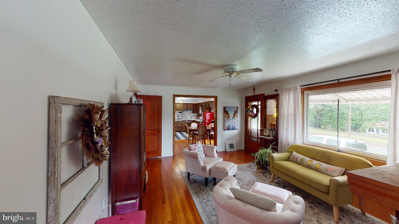 SHORT GAP AREA - Residential