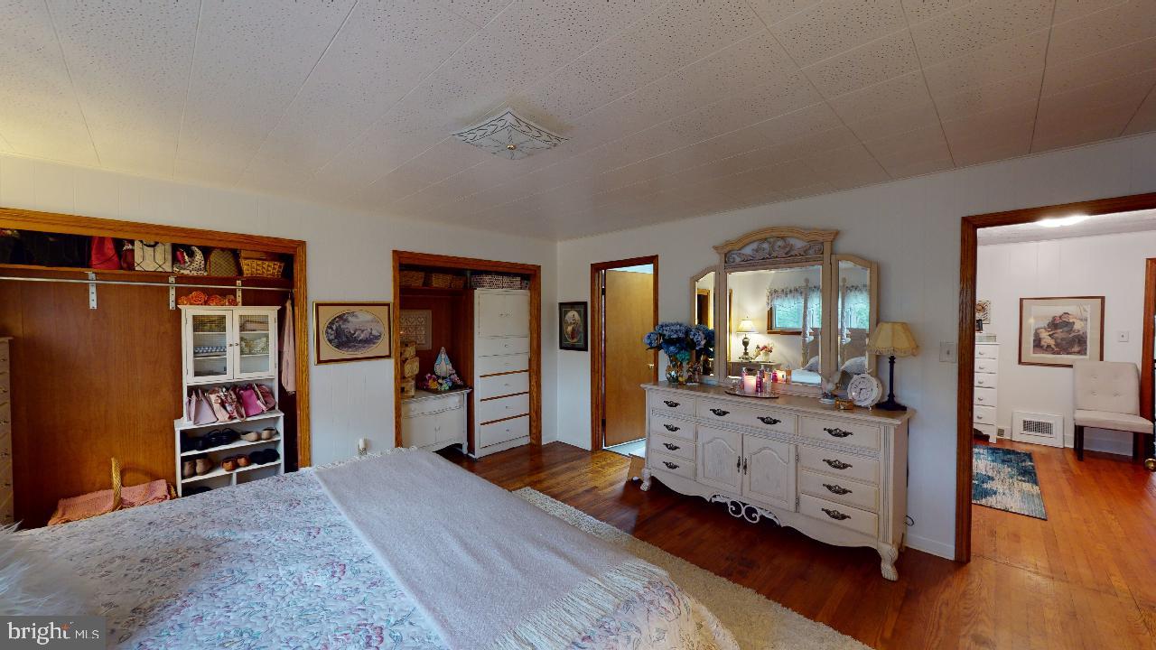 SHORT GAP AREA - Residential