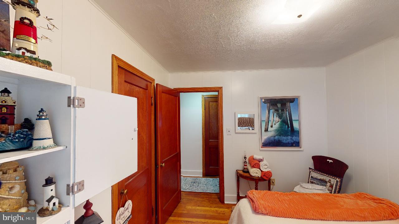 SHORT GAP AREA - Residential