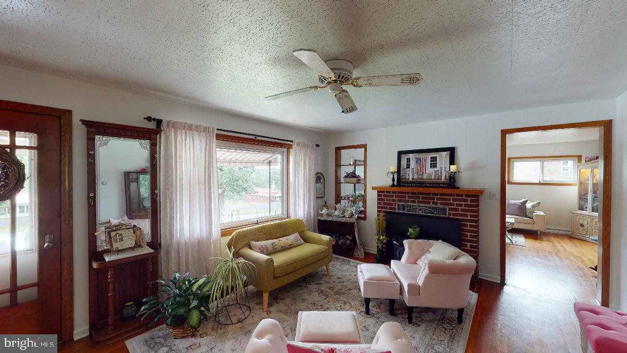 SHORT GAP AREA - Residential