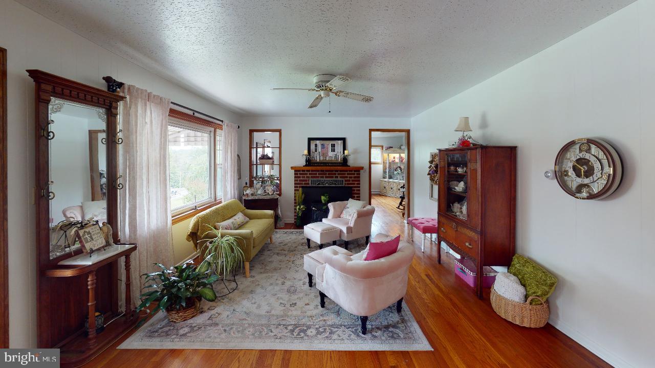 SHORT GAP AREA - Residential