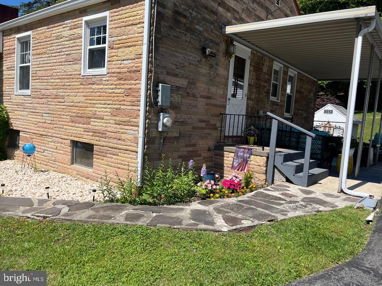 SHORT GAP AREA - Residential