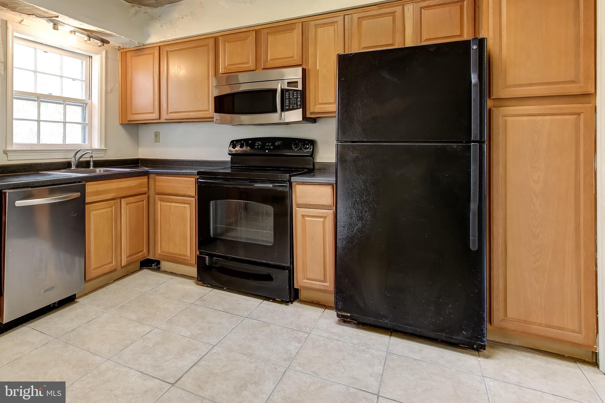 CONGRESSIONAL ACRES - Residential