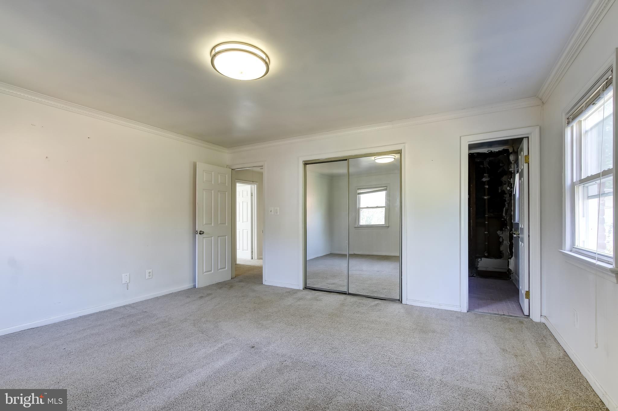 CONGRESSIONAL ACRES - Residential