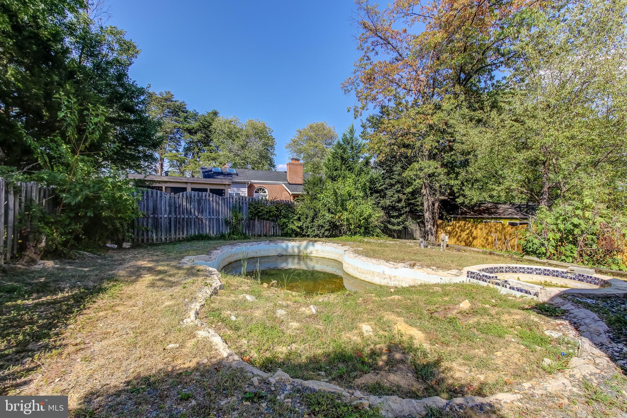 CONGRESSIONAL ACRES - Residential