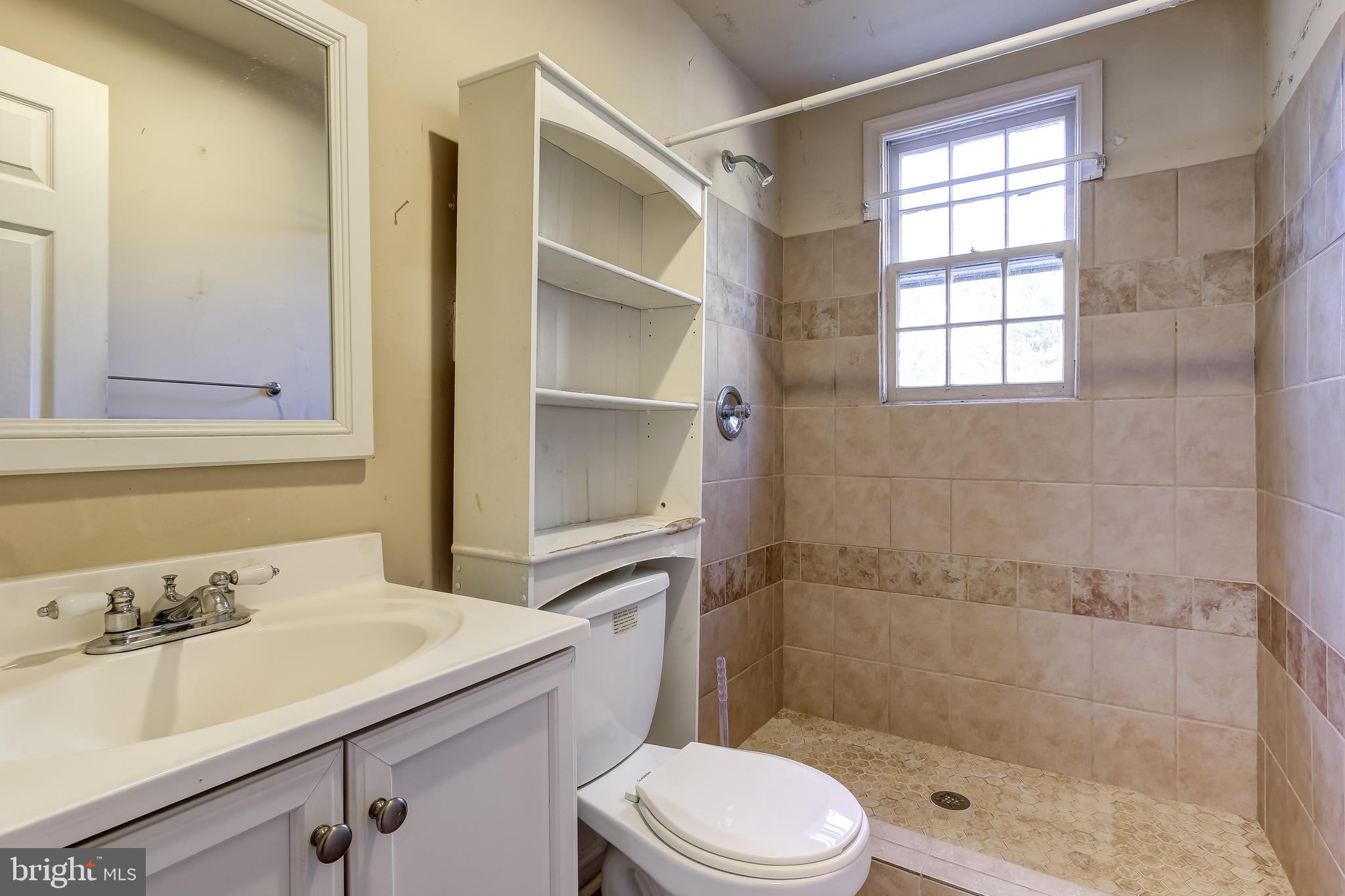 CONGRESSIONAL ACRES - Residential