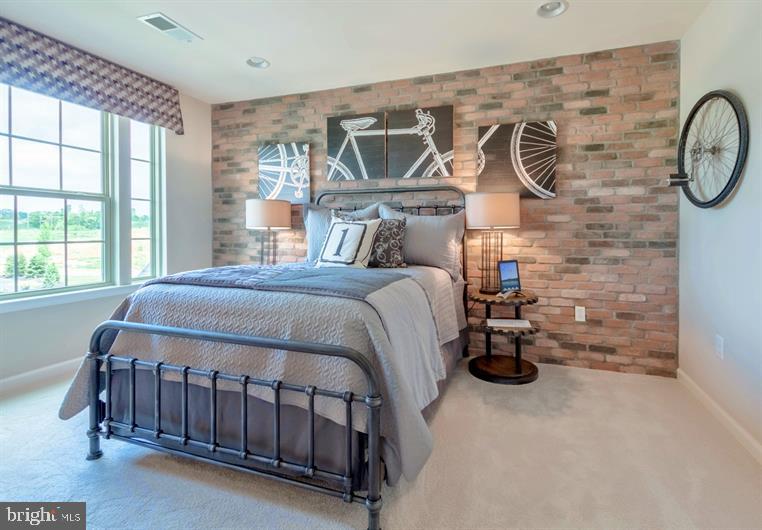 WOODRIDGE - Residential