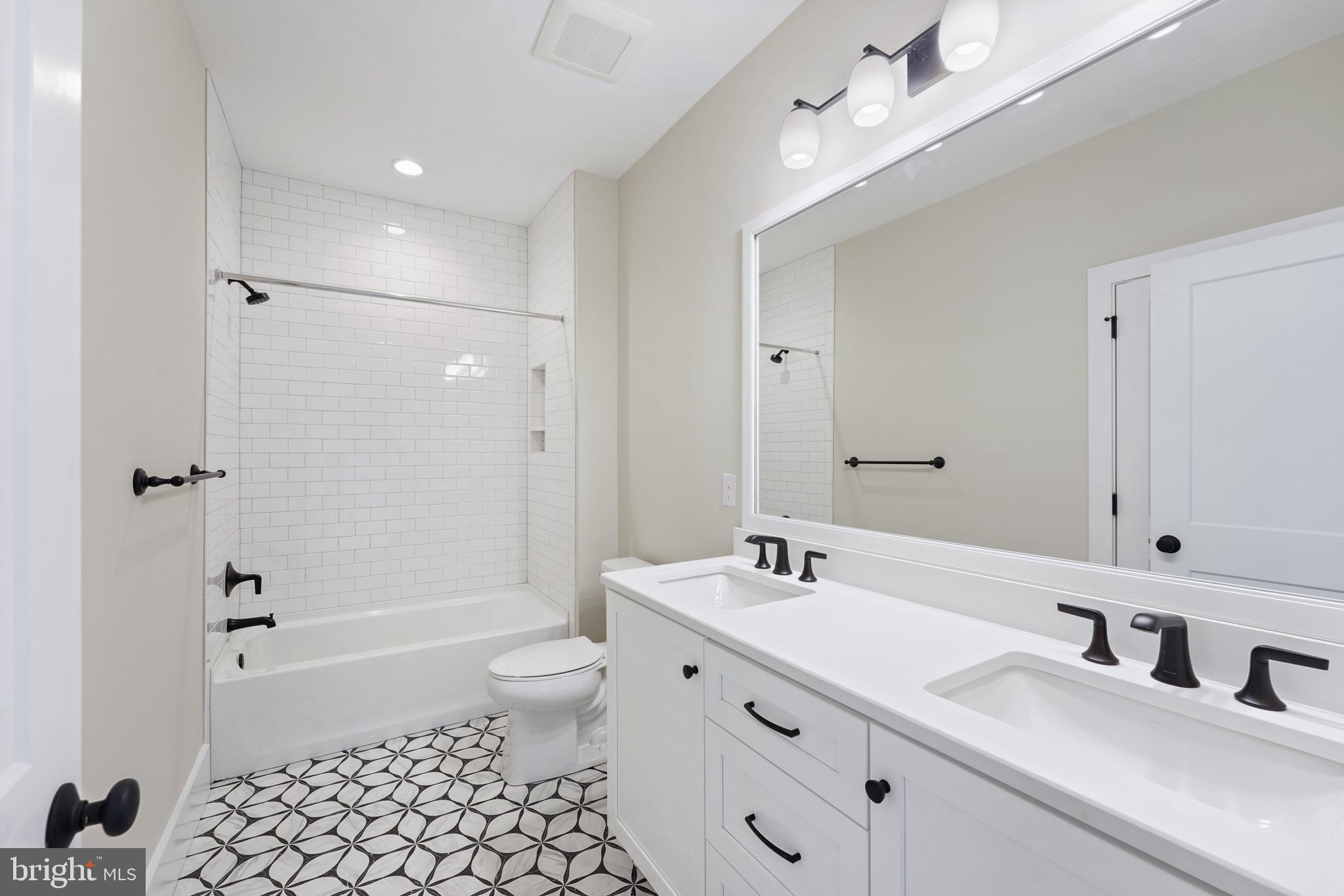 SAWMILL COURT - Residential