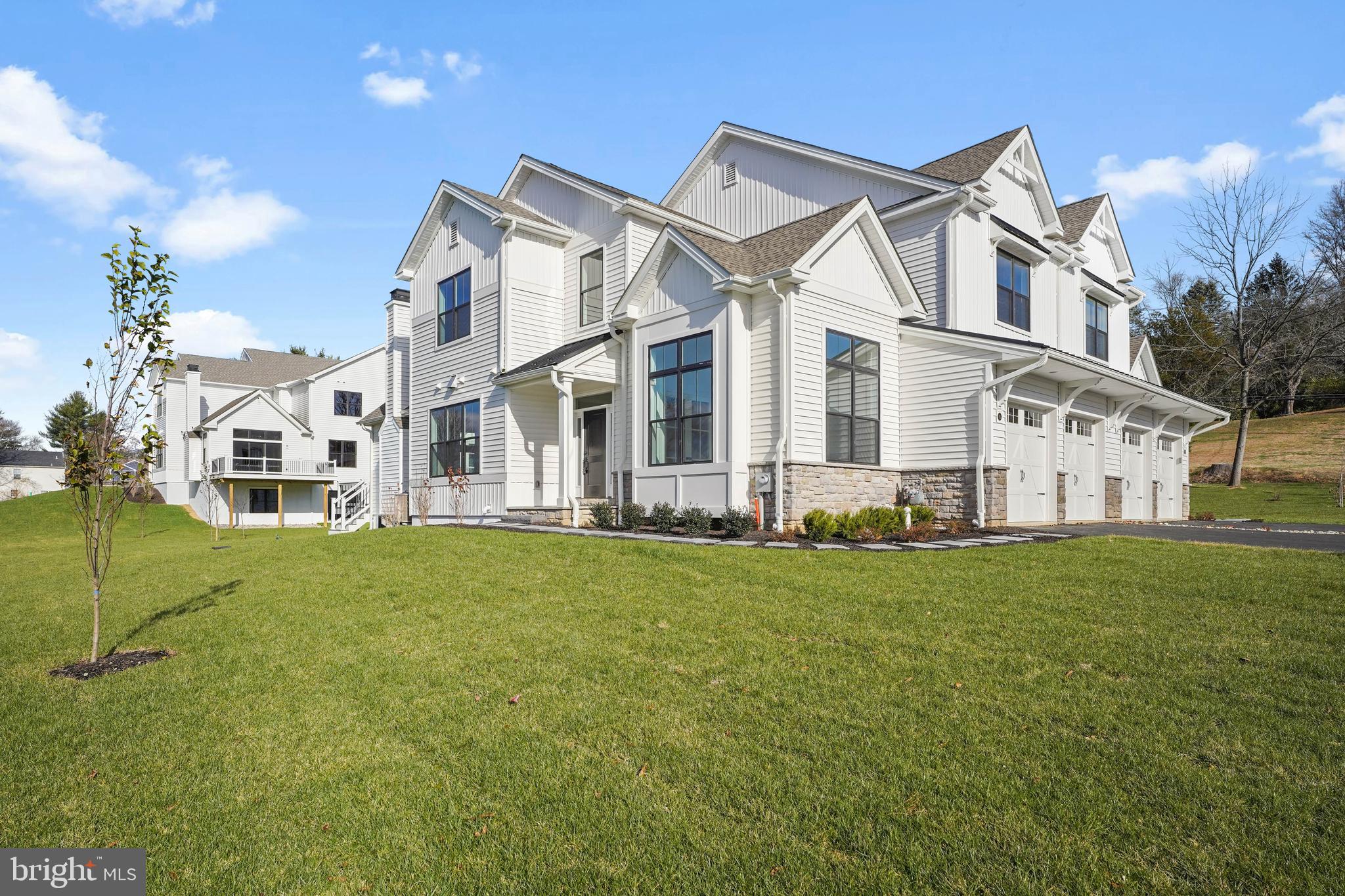 SAWMILL COURT - Residential