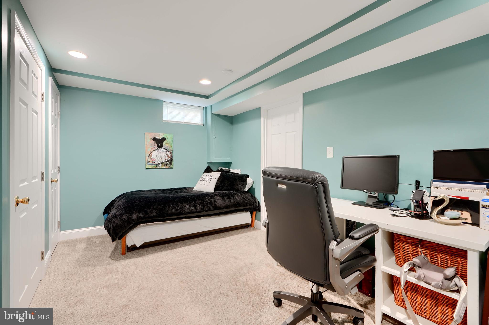 LAYDON PARK - Residential