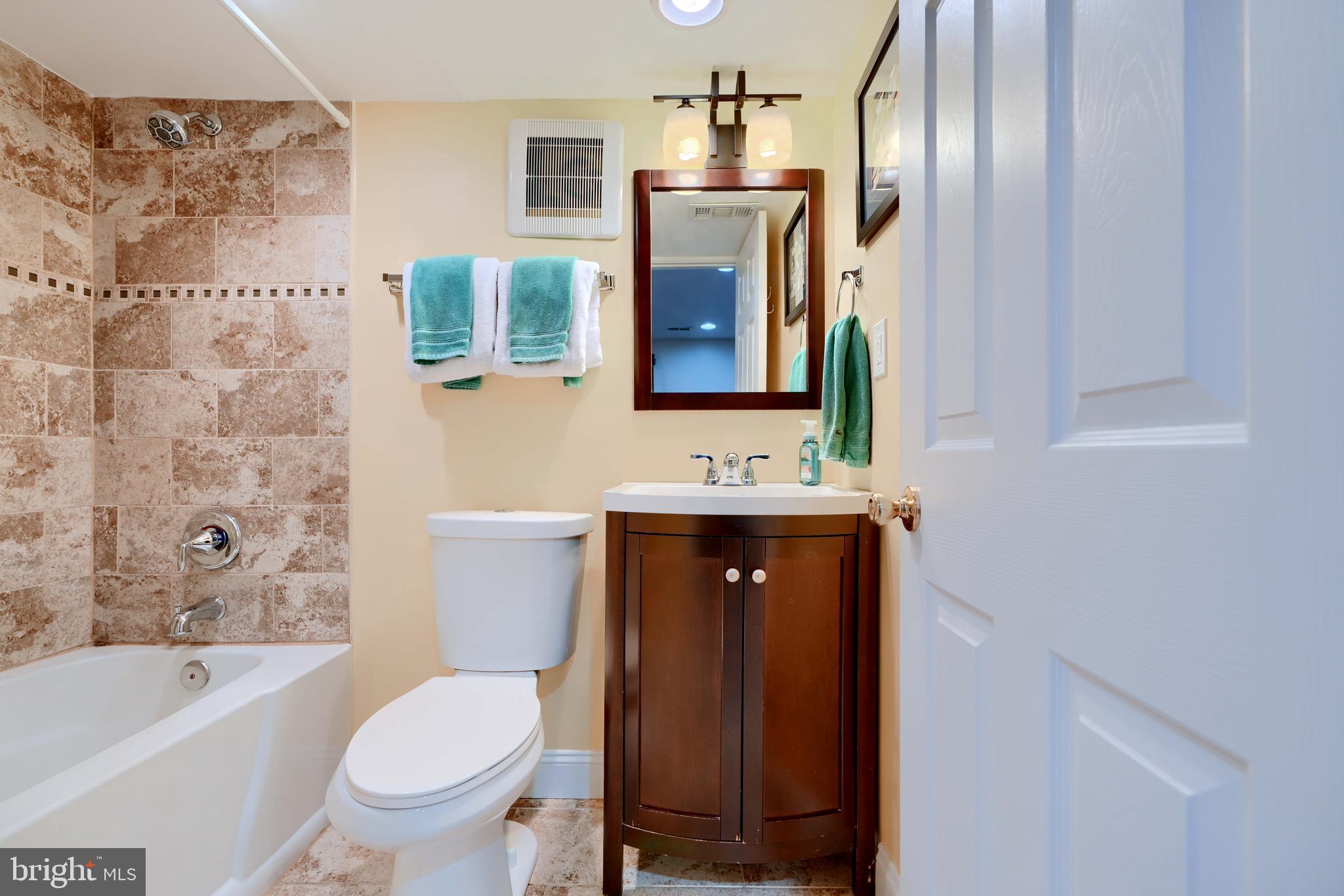 LAYDON PARK - Residential