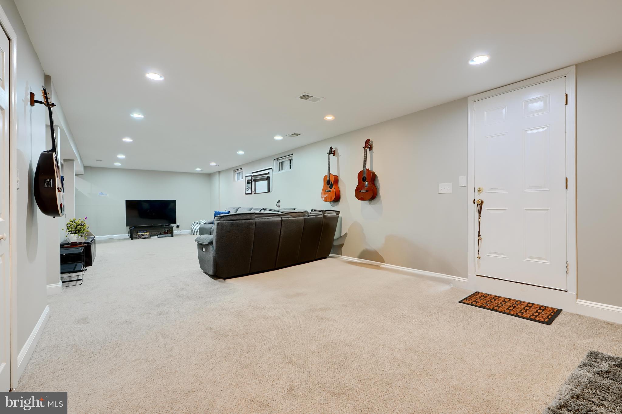 LAYDON PARK - Residential