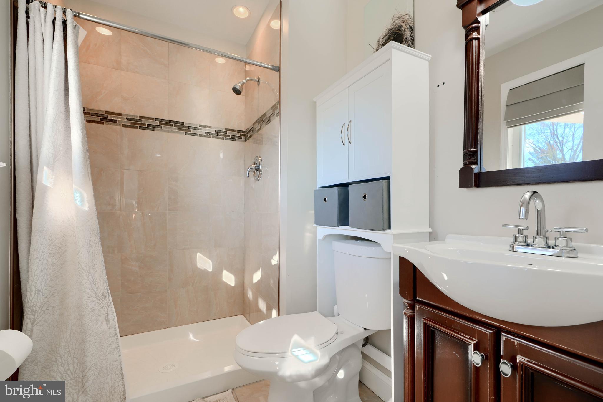 LAYDON PARK - Residential