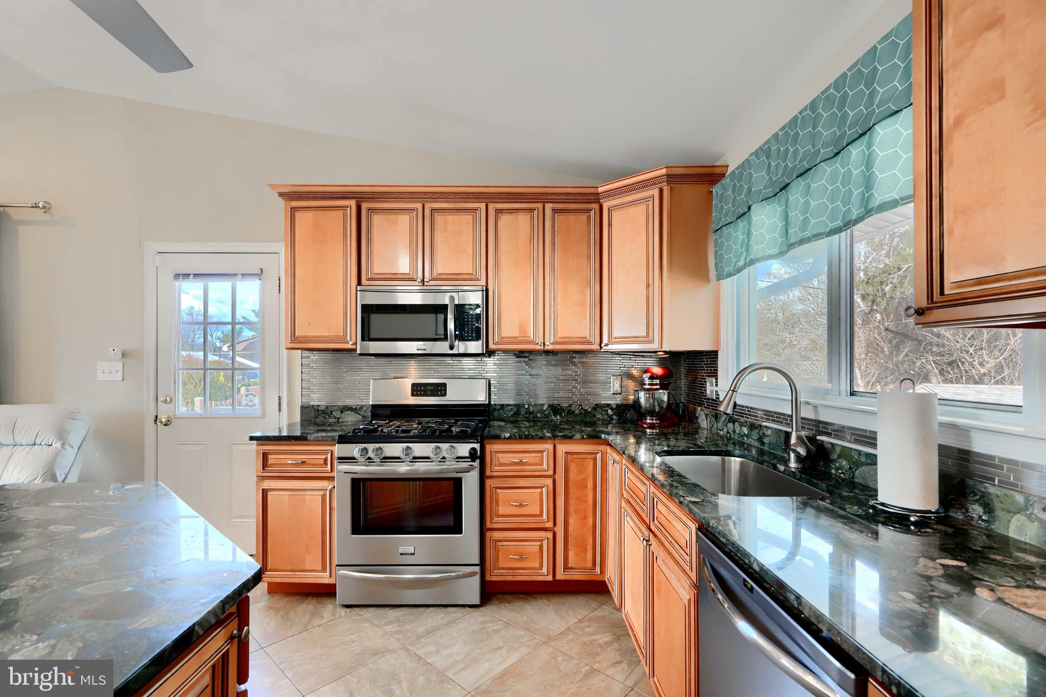 LAYDON PARK - Residential