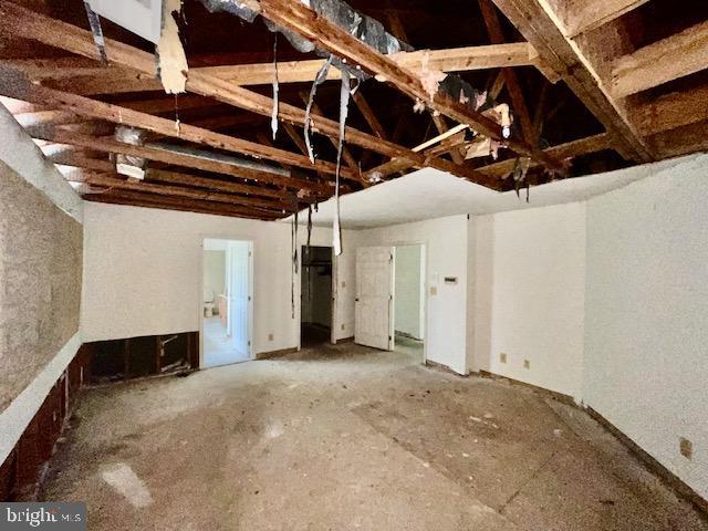 GEORGE THORNE ESTATE - Residential