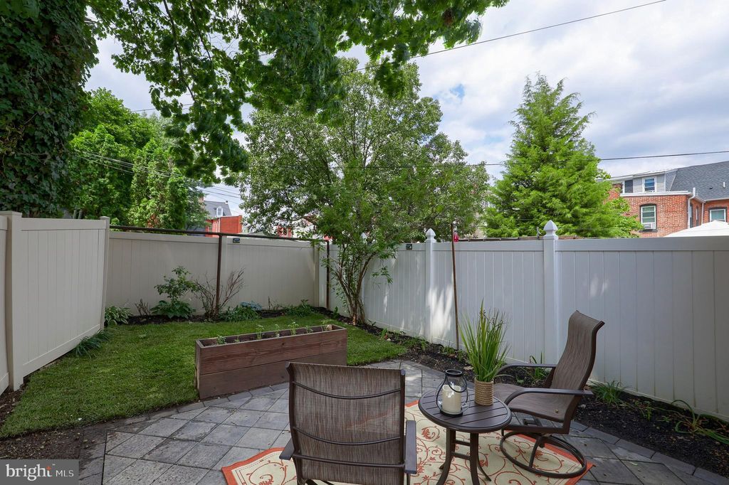 Photo of 618 N SHIPPEN ST, LANCASTER, PA 17602 (MLS # PALA2037670)