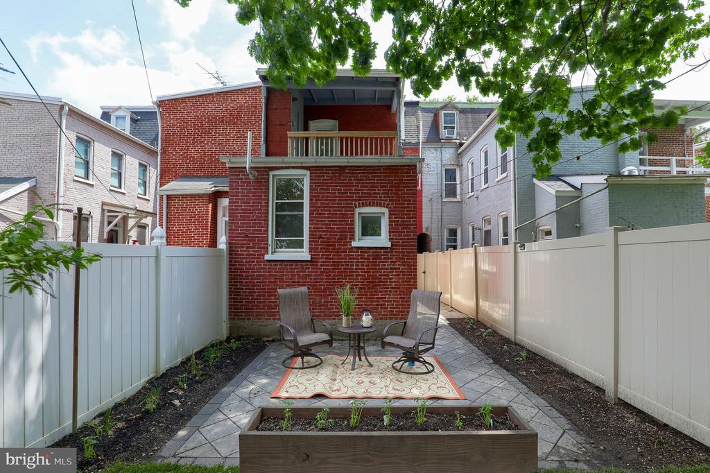 Photo of 618 N SHIPPEN ST, LANCASTER, PA 17602 (MLS # PALA2037670)