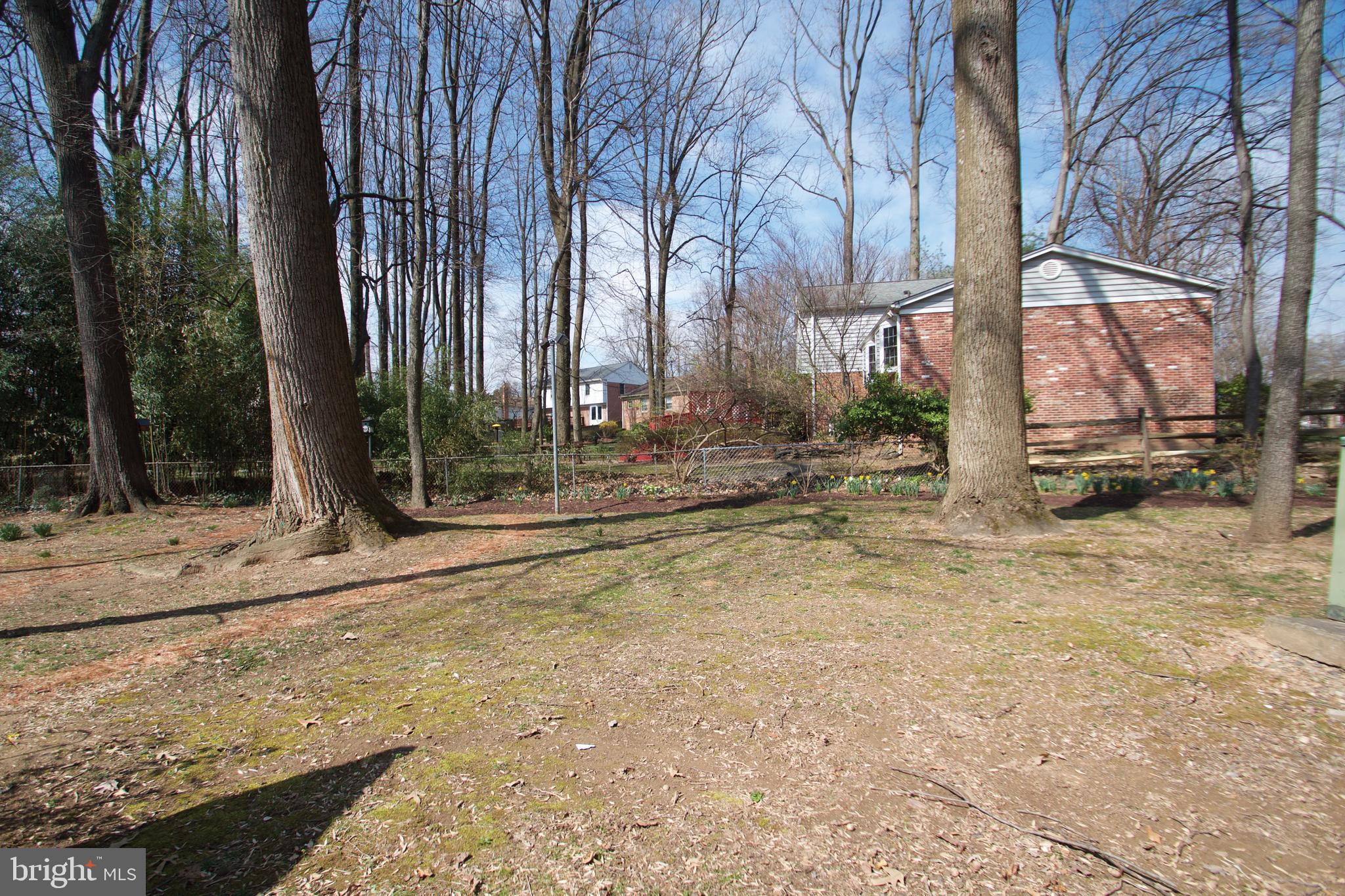 REGENT SQUARE - Residential Lease