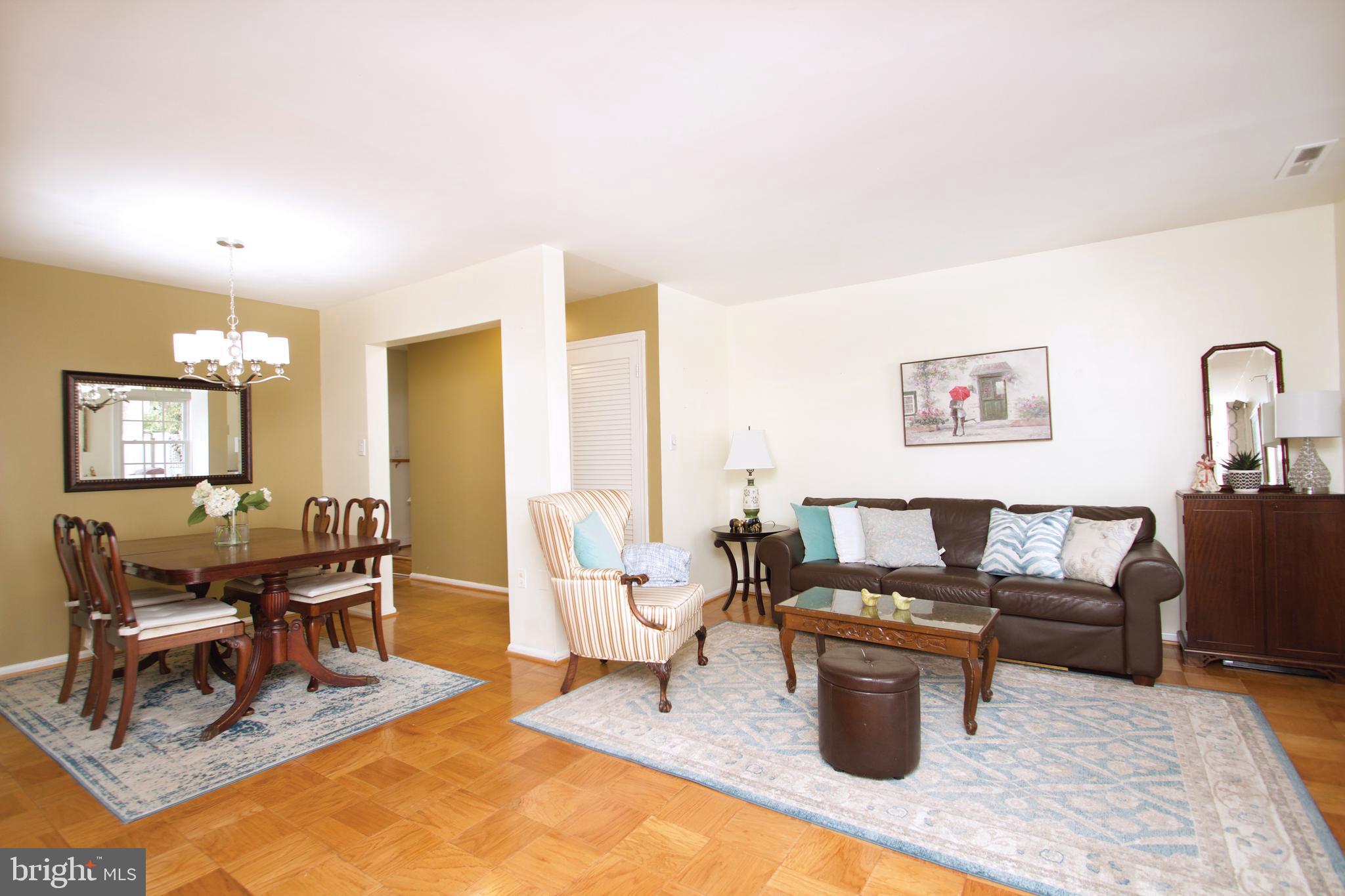 REGENT SQUARE - Residential Lease